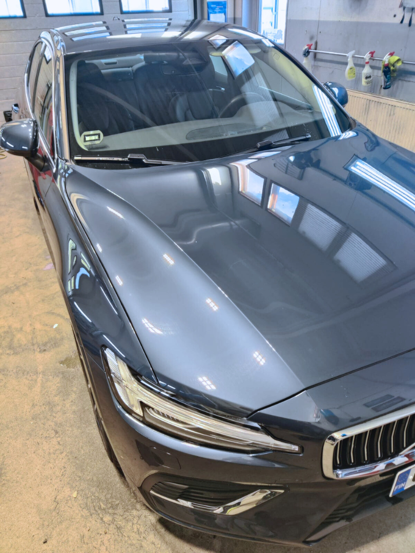 Volvo S60 Onyx nanopinnoitteen jälkeen